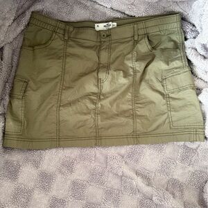 Hollister Olive cargo Mini Skirt
